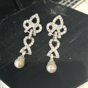 Stunning Crystal & Pearl Drop Unique Private Label Earrings-Boutique